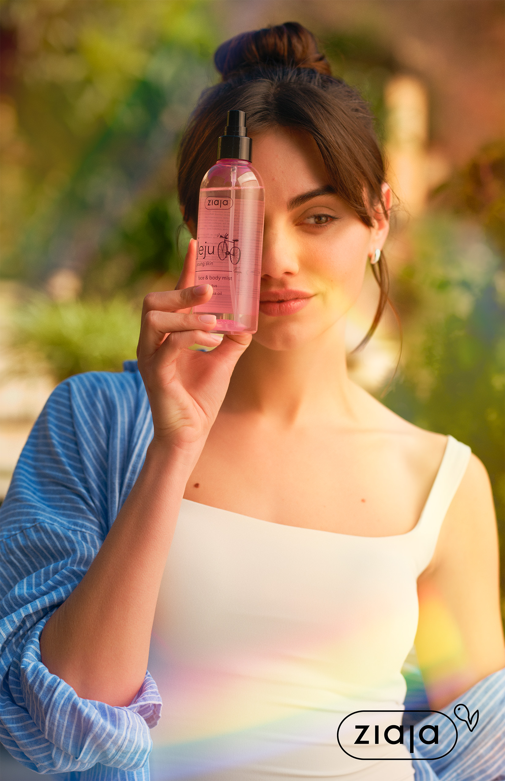 Portraits Ziaja cosmetics campaign with medium format camara Fujifilm Gfx100s II Organic mood in toscany environment